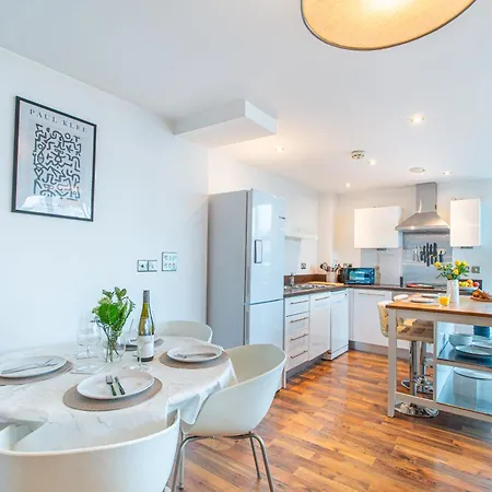Apartment Stylish Leeds Stay Near Lgi & University Leeds (West Yorkshire)