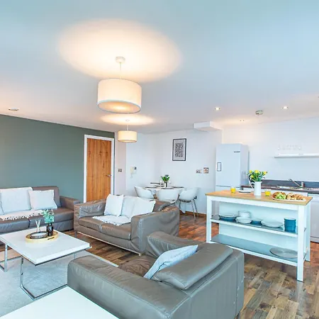 Stylish Leeds Stay Near Lgi & University Apartment Leeds (West Yorkshire)