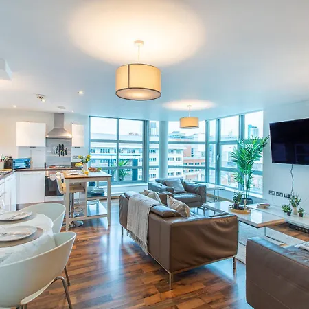 Stylish Leeds Stay Near Lgi & University Leeds (West Yorkshire)