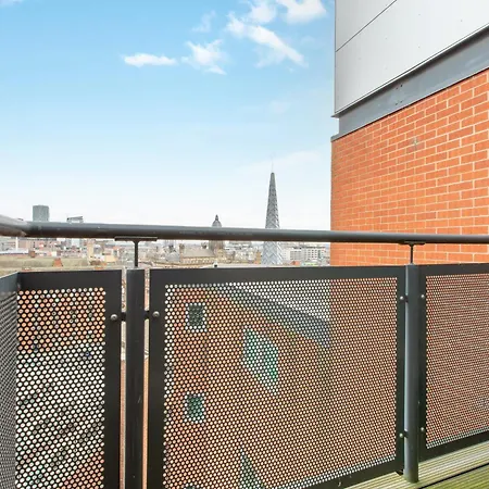 Stylish Leeds Stay Near Lgi & University Appartement