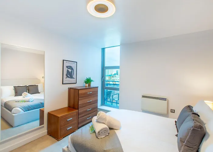 Stylish Leeds Stay Near Lgi & University Apartment Leeds (West Yorkshire)