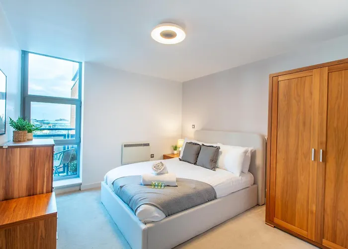 Apartment Stylish Leeds Stay Near Lgi & University Leeds (West Yorkshire)